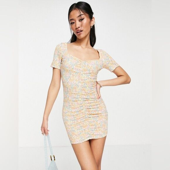 ASOS Design textured ruched Floral Print Mini Dress size 6 - Picture 1 of 9